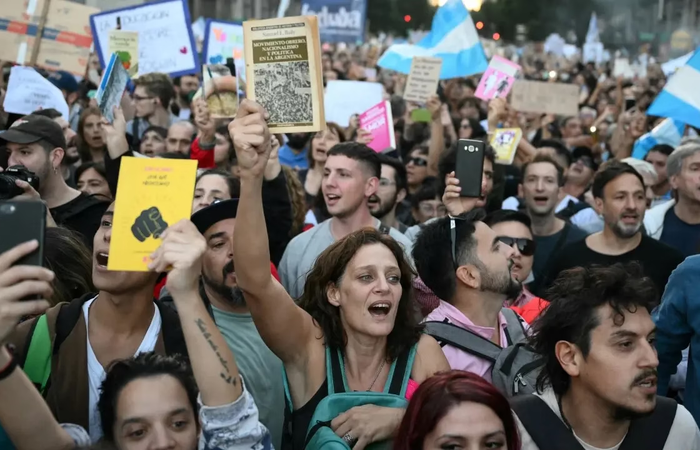 Cuarta marcha federal universitaria: persiste la defensa a la educación pública.